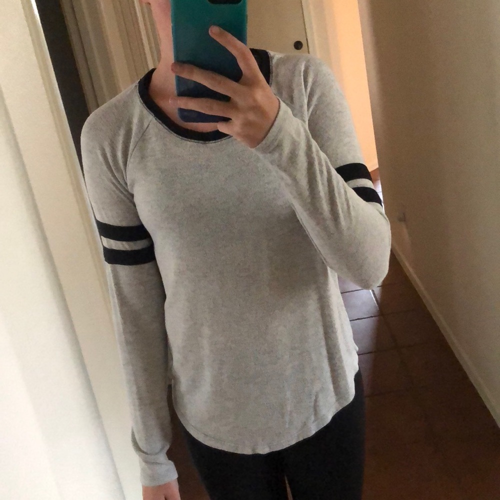 Authentic American Heritage fleece long sleeve.